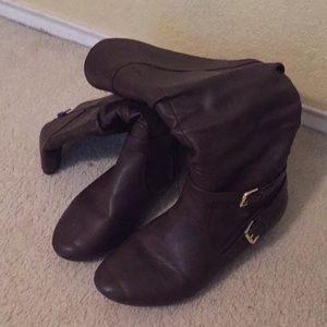 Mid calf brown leather boots